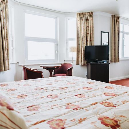 Welbeck Hotel & Apartments ダグラス エクステリア 写真