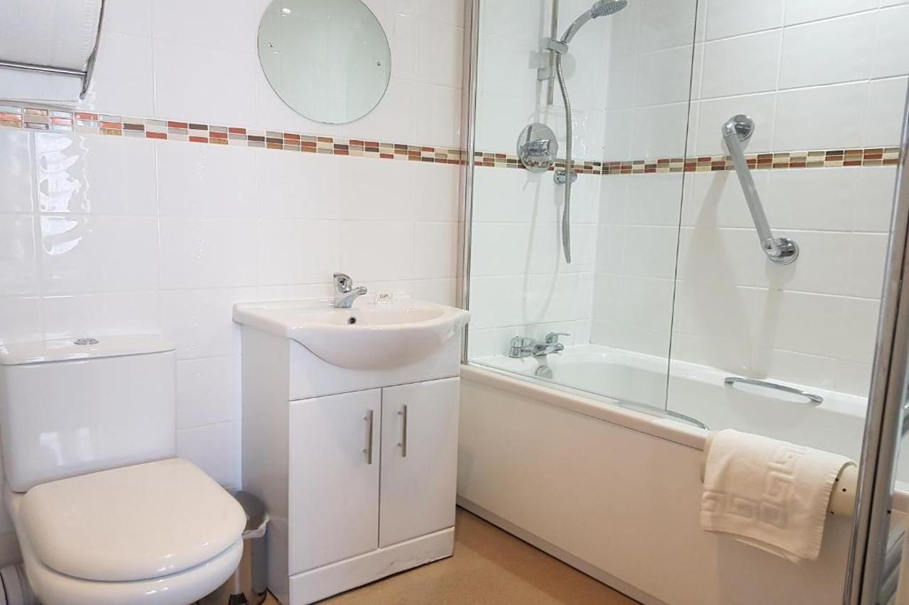 Welbeck Hotel & Apartments ダグラス エクステリア 写真