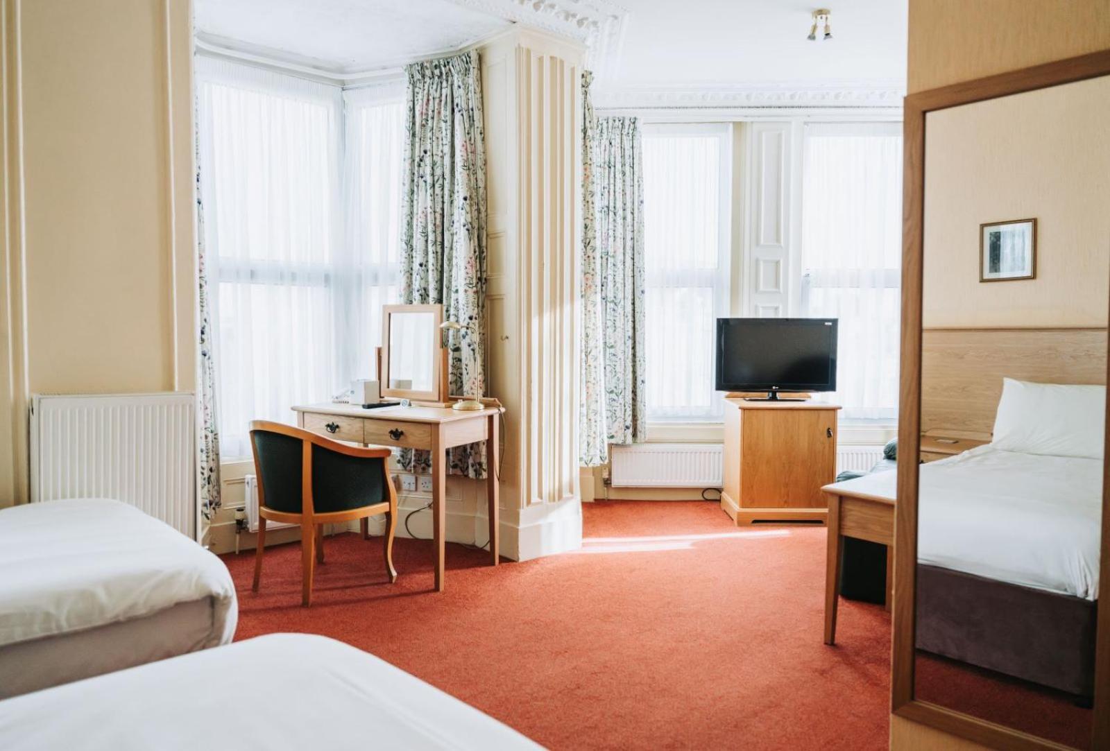 Welbeck Hotel & Apartments ダグラス エクステリア 写真