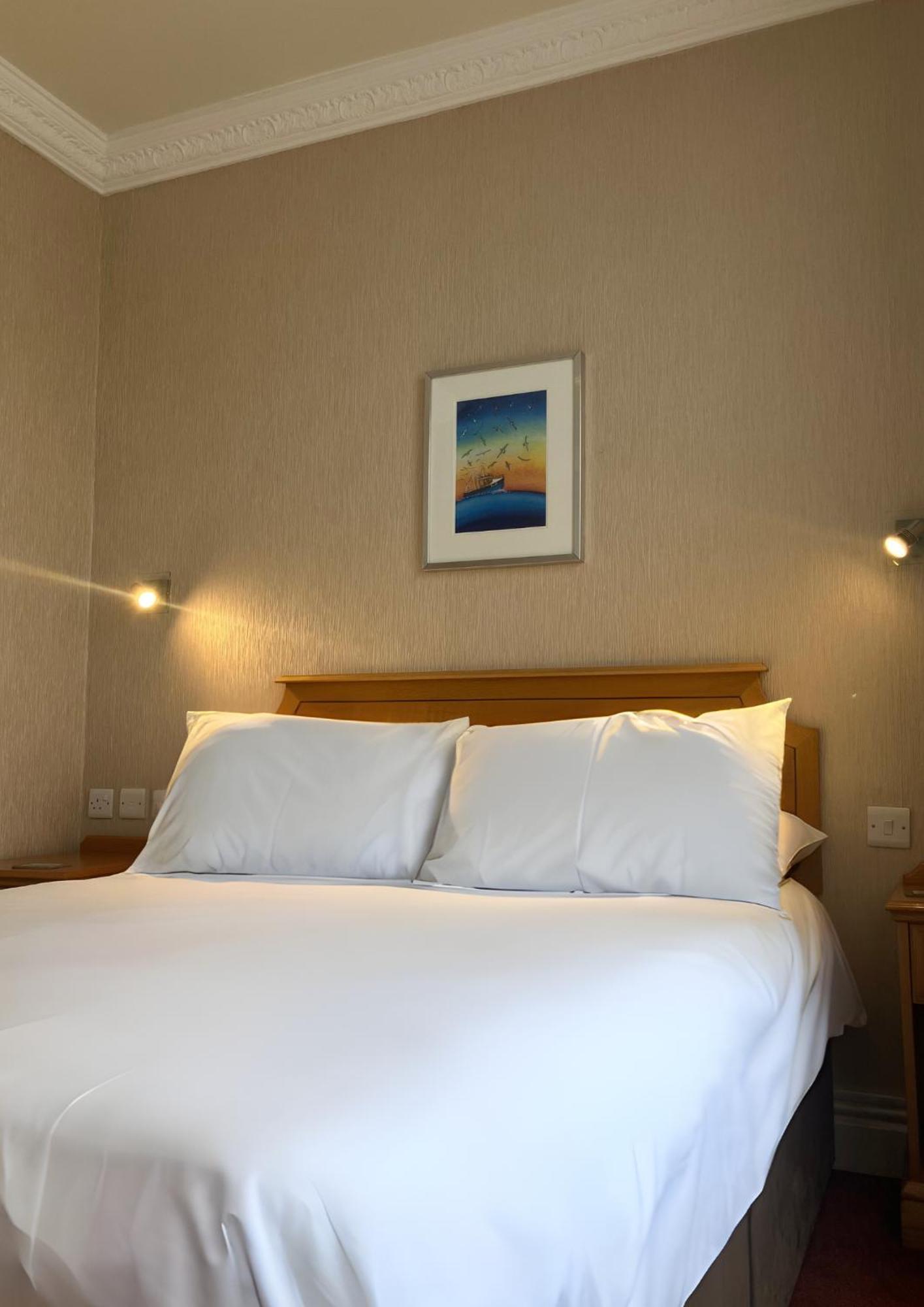 Welbeck Hotel & Apartments ダグラス エクステリア 写真