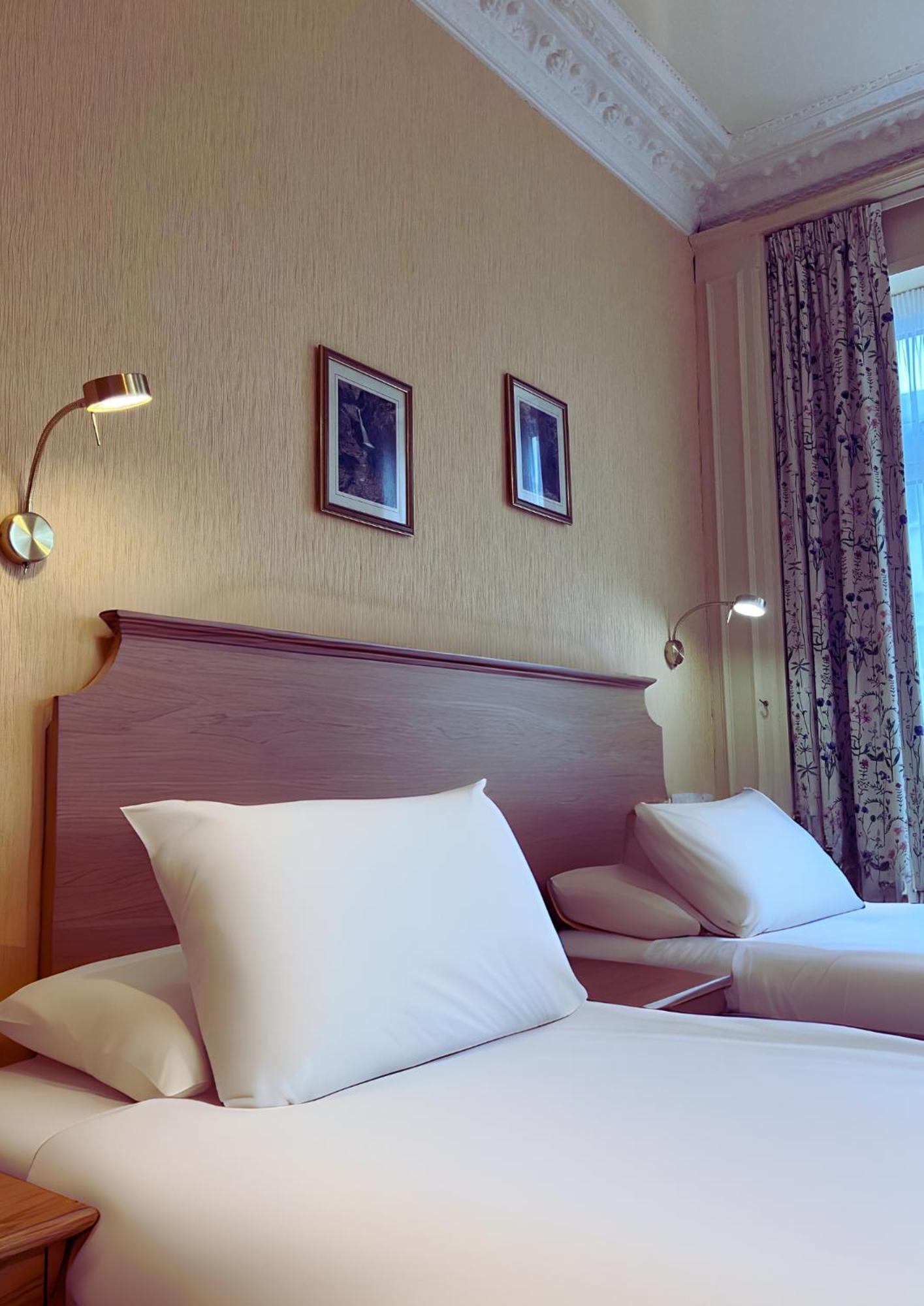 Welbeck Hotel & Apartments ダグラス エクステリア 写真