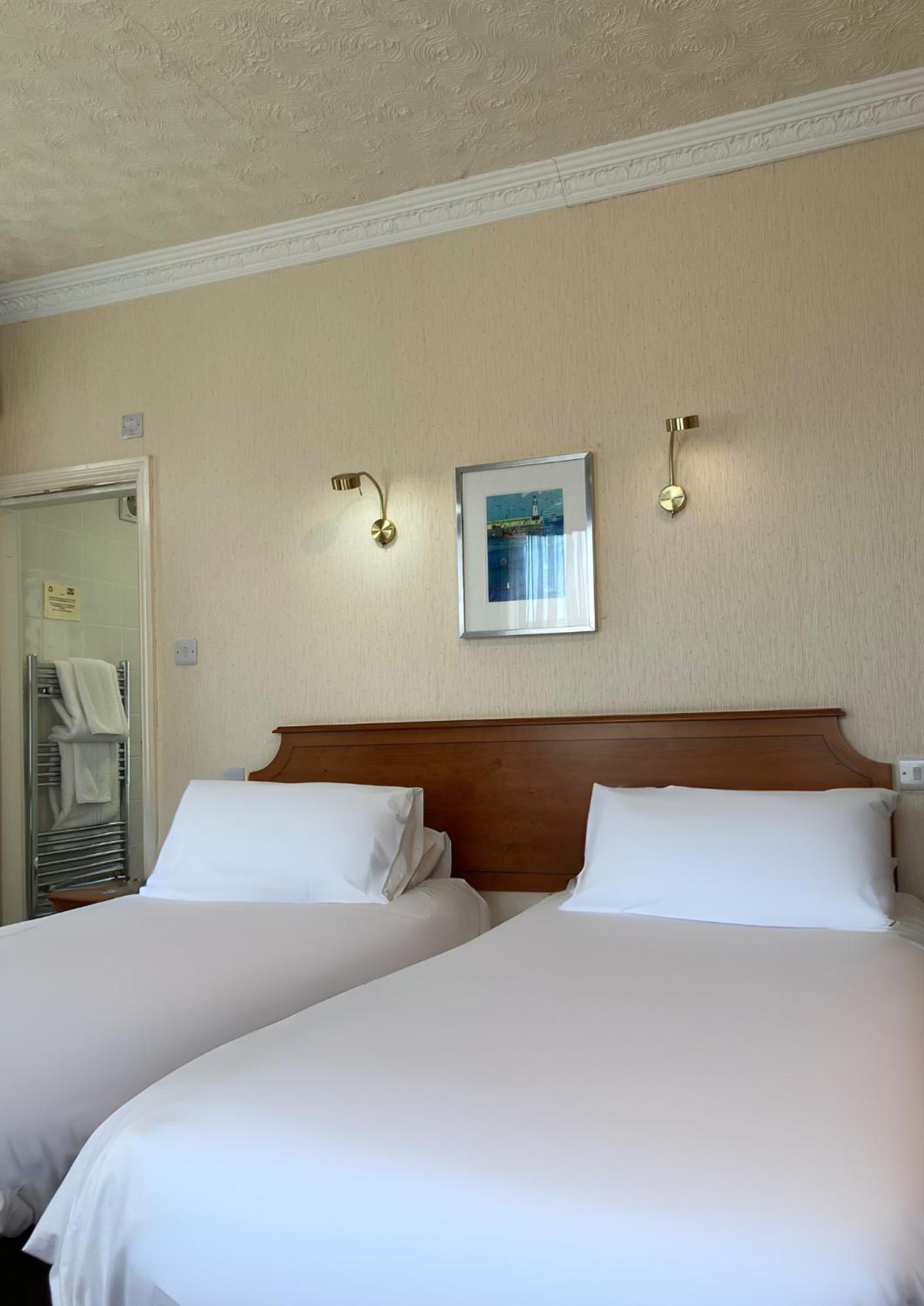 Welbeck Hotel & Apartments ダグラス エクステリア 写真