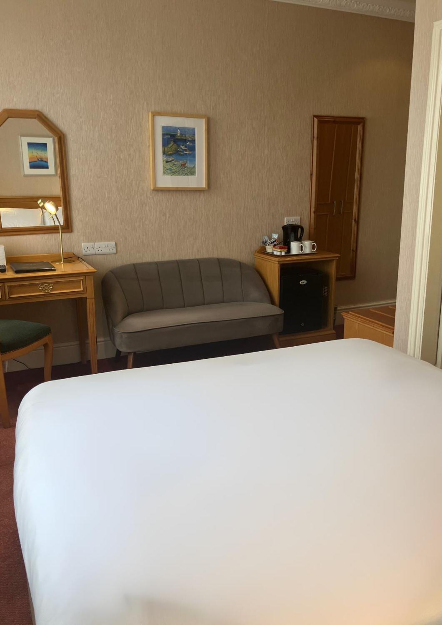 Welbeck Hotel & Apartments ダグラス エクステリア 写真