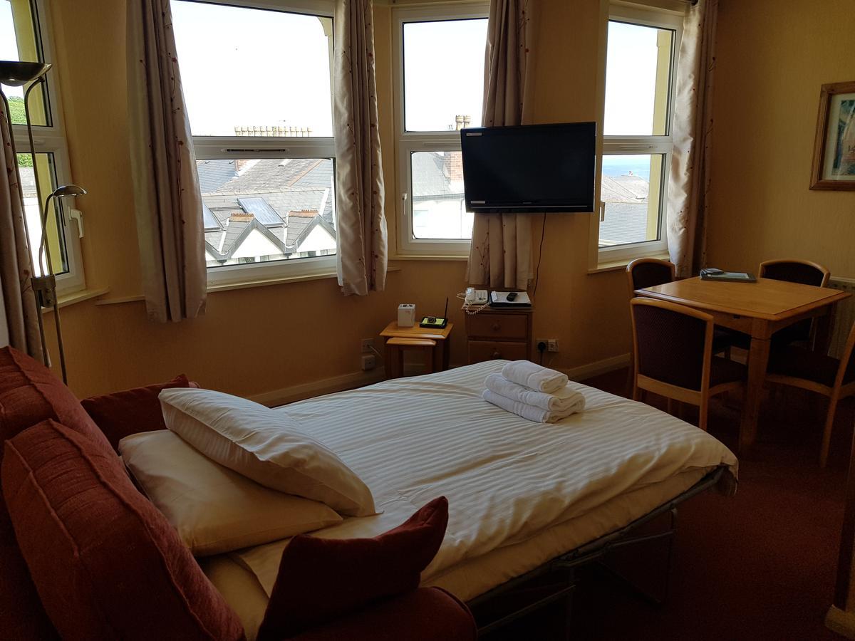 Welbeck Hotel & Apartments ダグラス エクステリア 写真