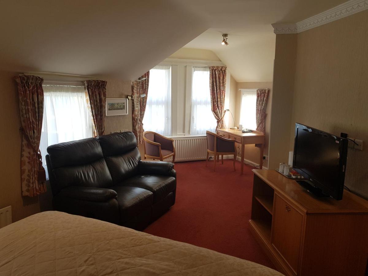 Welbeck Hotel & Apartments ダグラス エクステリア 写真
